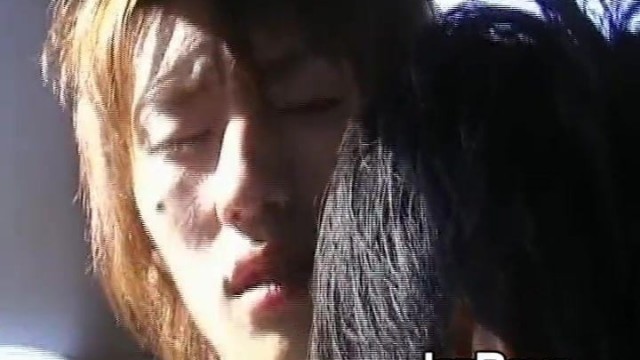 Passionate blowjobs for a nice pair of skinny Japanese dudes