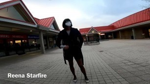 Reena Starfire - Sissy Daytime Play In A Public Stip Mall
