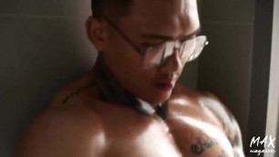 Thai Muscle tattoo get worship and jerk off