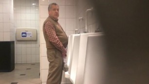 spy guy in bathroom from chile
