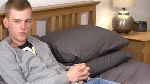 Cute British Twink Is Not Afraid to Cum During an Interviewgay