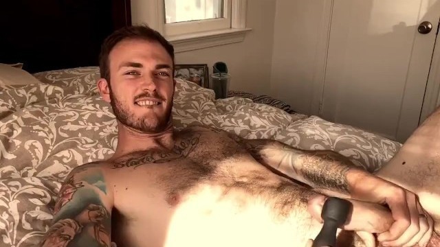 Christian Wilde Edges and Blows With a Vibrator!gay